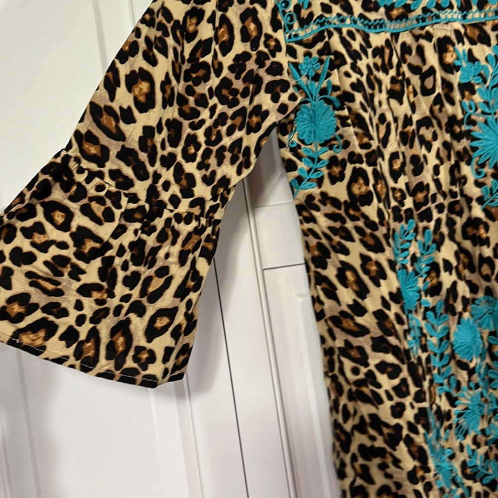 Women’s leopard blouse size large - Picture 3 of 6